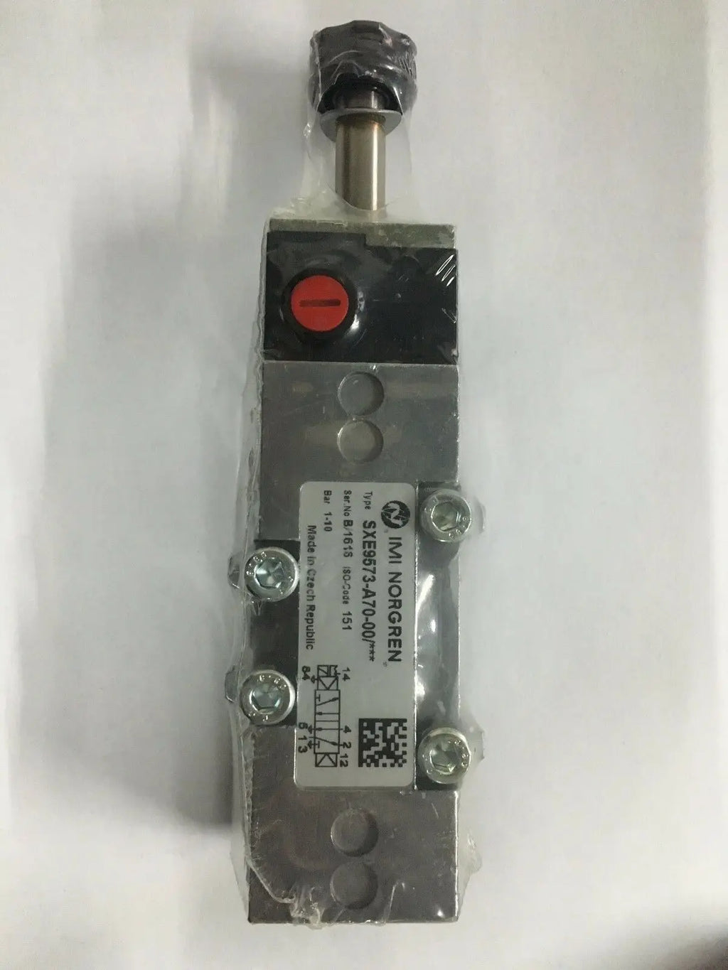 New  NORGREN  SXE9573-A70-00  Solenoid valve  free shipping