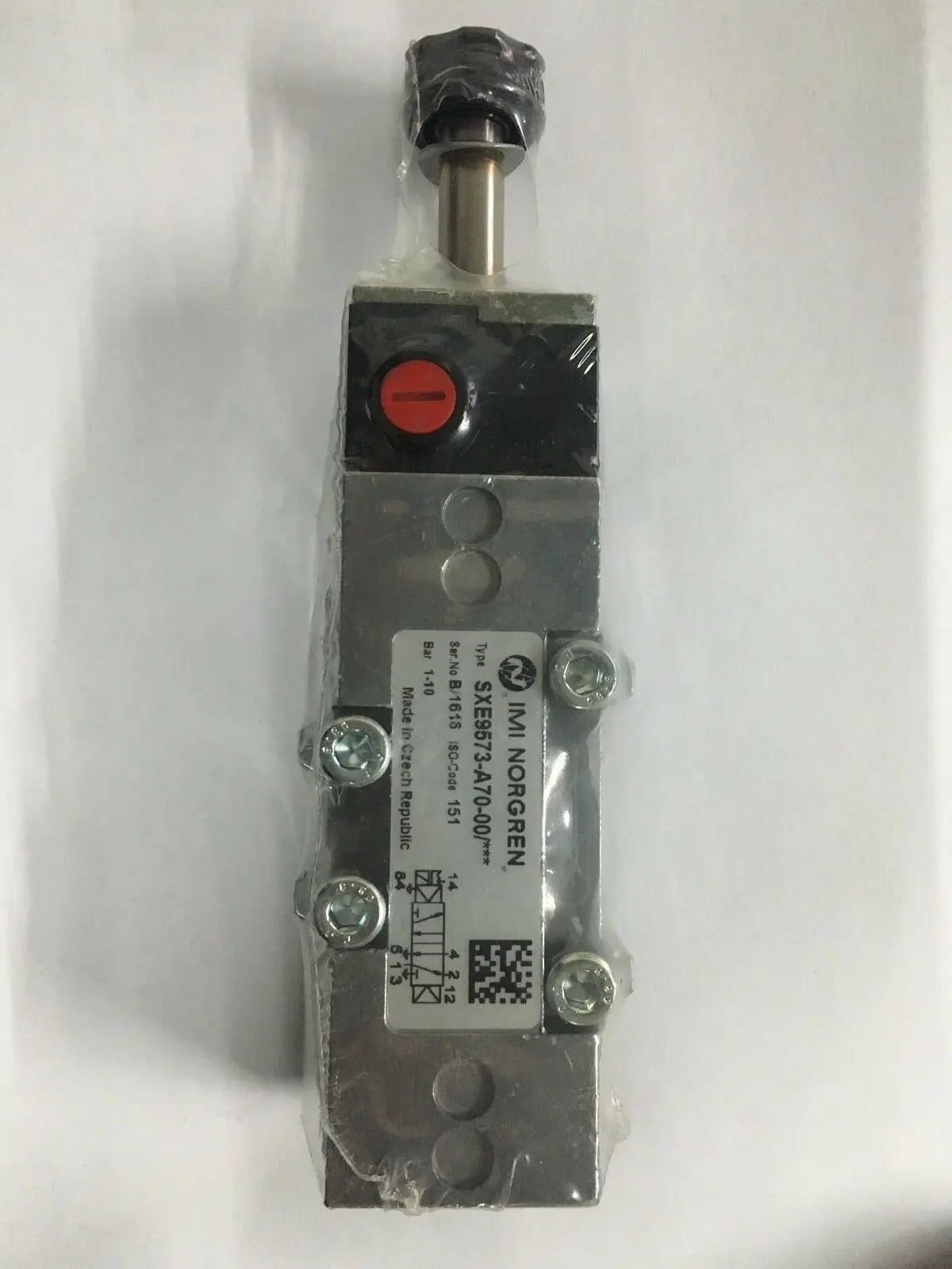 New  NORGREN  SXE9573-A70-00  Solenoid valve  free shipping