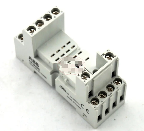 CR-M4SS CR-M4SS 1PCS new ABB Relay Socket free shipping