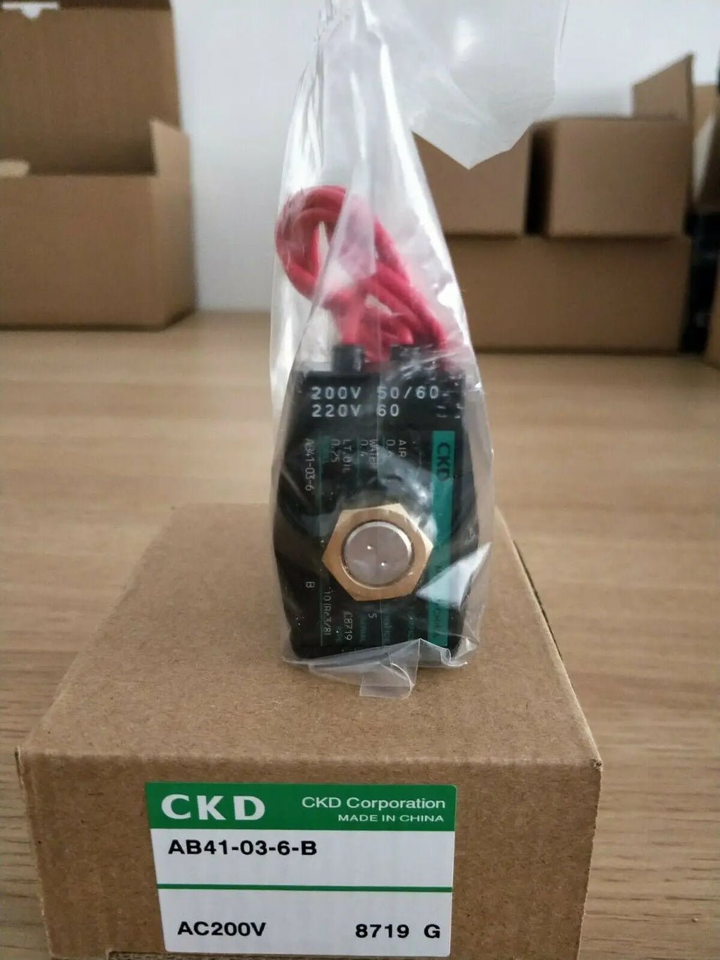 1PC  NEW  CKD  AB41-03-6-B-AC220V  AB41-03-6-B  AC220V  free  shipping