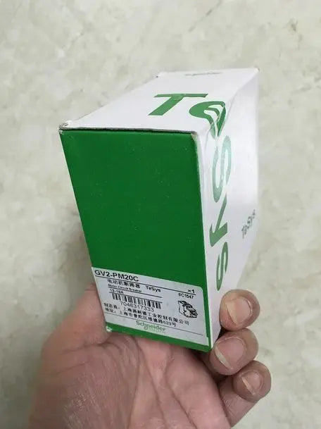 GV2PM20C GV2-PM20C 1PC NEW IN BOX Schneider free shipping