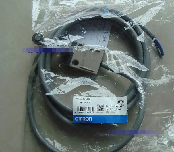 1PC NEW Omron D4C-1502 D4C1502