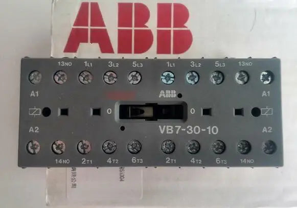 VB7-30-10 24V 1PC New ABB auxiliary contacts free shipping