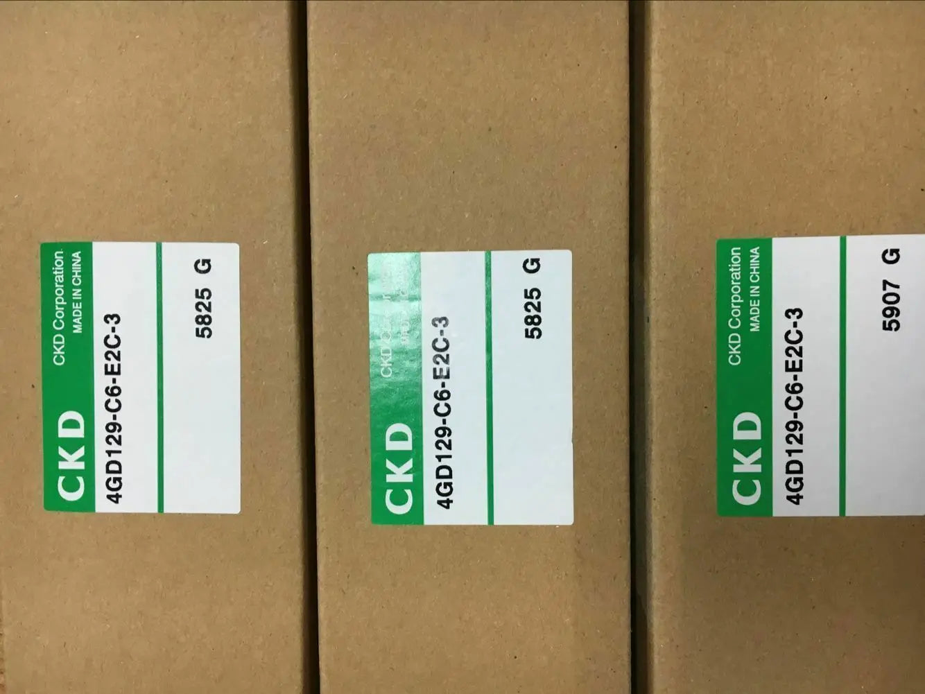 1PC   NEW    CKD  4GD129-C6-E2C-3    free   shipping