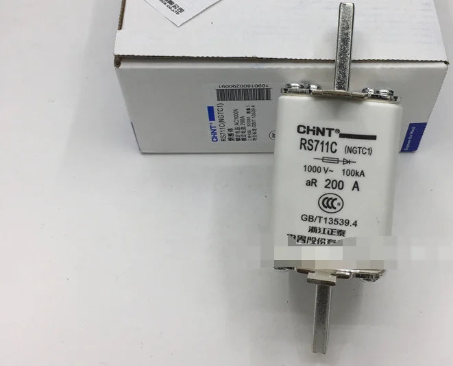 New  CHNT  fuse  RS711C  free shipping
