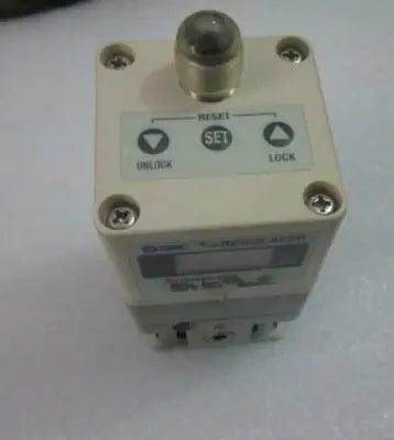 1PC NEW SMC ITV2030-322S