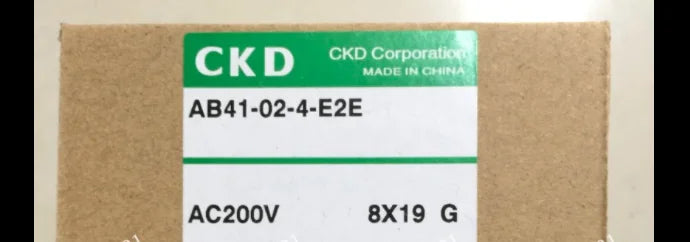 1PC  NEW  CKD  AB41-02-4-E2E-AC220V   AB41-02-4-E2E  AC220V  free  shipping