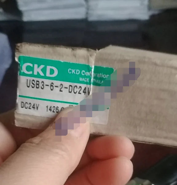 1PC  NEW  CKD    USB3-6-2-DC24V    USB3-6-2   DC24V    free  shipping