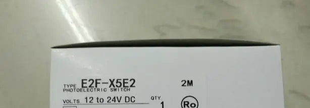 E2F-X5E2 E2FX5E2 1PC NEW OMRON 12-24VDC Proximity Sensor free shipping