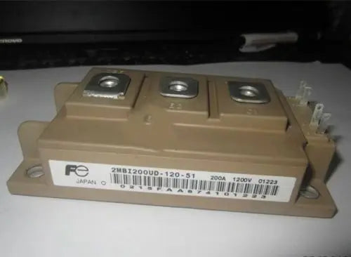 New  FUJI  2MBI200UD-120-51 2MBI200UD120-51  IGBT MODULE  free shipping