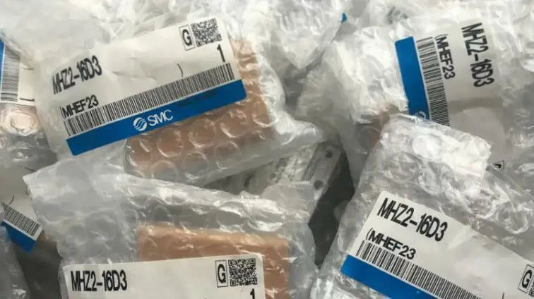 1pc MHZ2-16D3 MHZ216D3 SMC Pneumatic finger free shipping