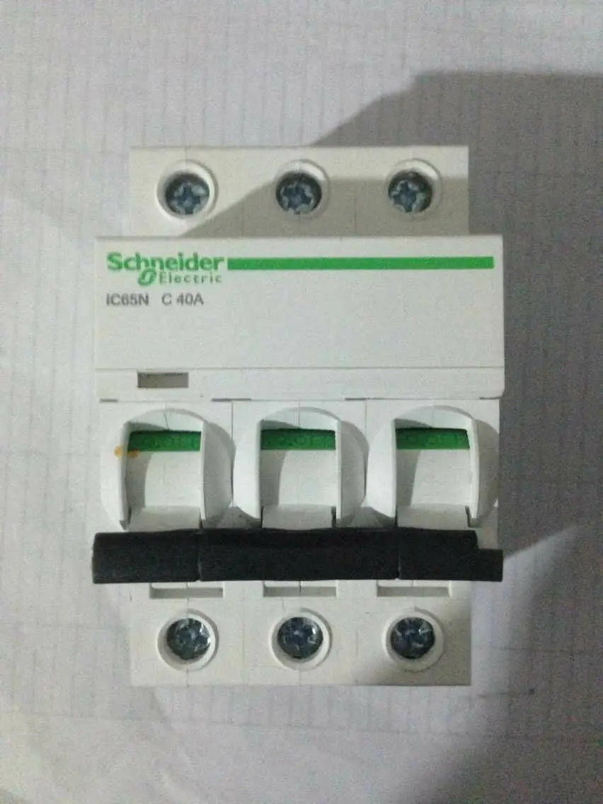 New Schneider IC65N 3P C40A Ac contactor free shipping