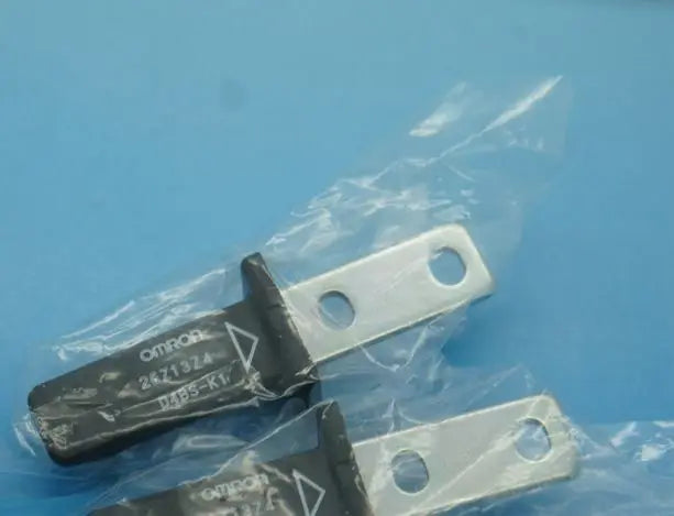 D4BS-K1 D4BS K1 NEW OMRON Safety Door Switch free shipping