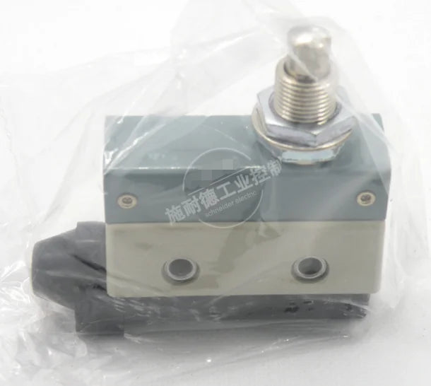 XCJ-110 XCJ110 1PC New Schneider Limit switch free shipping