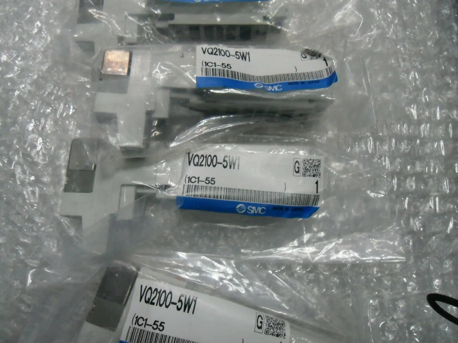 1PC   NEW    SMC    VQ2100-5W1    free   shipping
