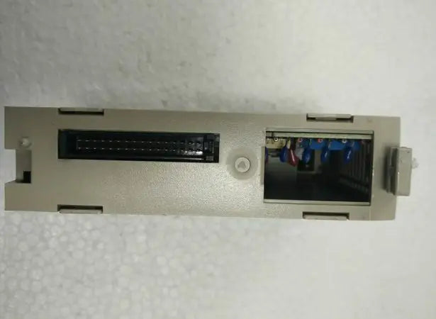 1pcs NEW IN BOX OMRON C200H-IA121 C200H IA121 PLC free shipping