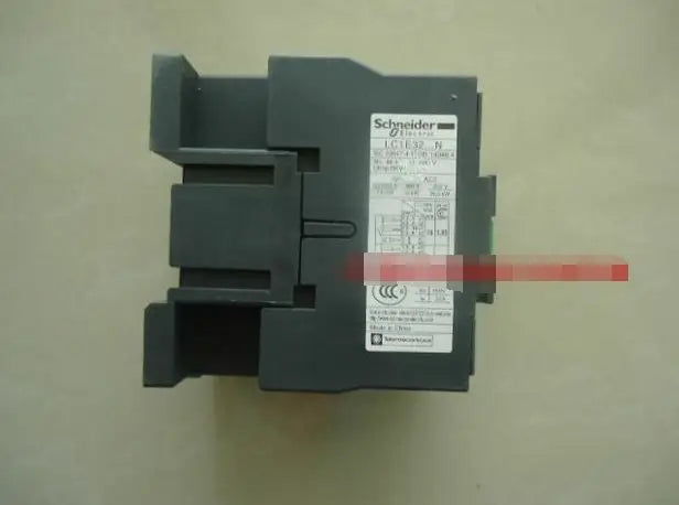LC1-E3201F5N LC1E3201F5N AC110V New Schneider Contactor free shipping