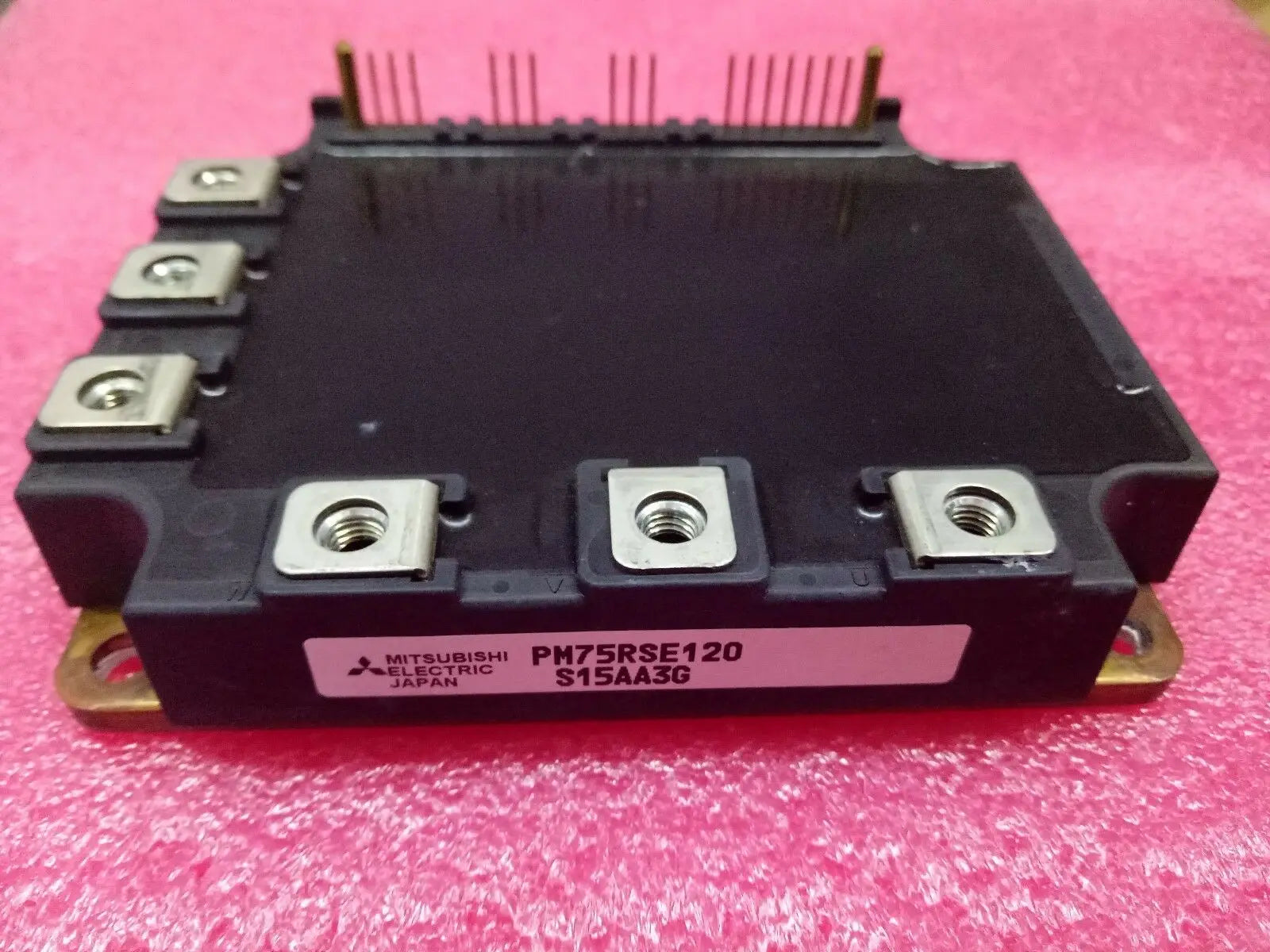 NEW MITSUBISHI 1PCS PM75RSE120 MOSFET Free shipping