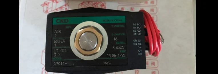 1PC  NEW  CKD  APK11-20A-B2C-AC220V  APK11-20A-B2C  AC220V  free  shipping