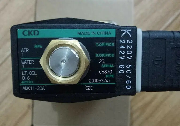 1PC  NEW   CKD  ADK11-20A-02E-AC220V  ADK11-20A-02E  AC220V  free  shipping