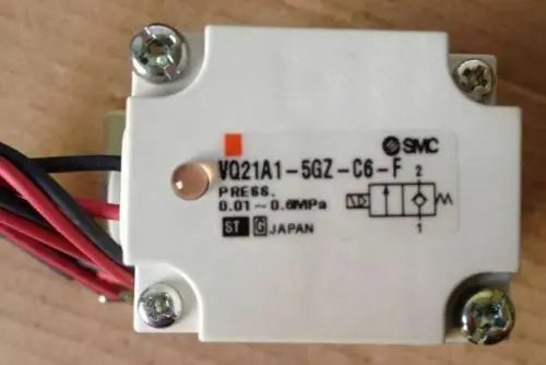 New SMC solenoid valve VQ21A1-5GZ-C6-F free shipping