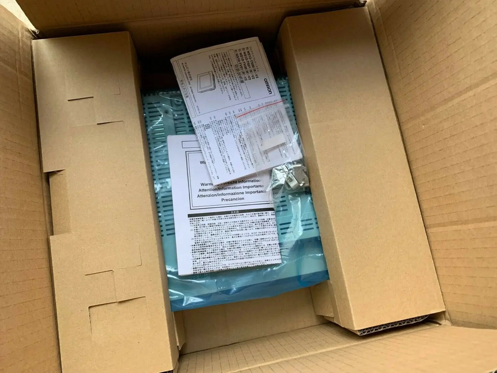 1PC  NEW OMRON  NS12-TS01B-V2  free shipping