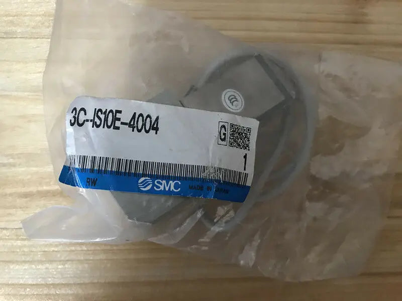 New SMC 3C-IS10E-4004 Pressure switch free shipping