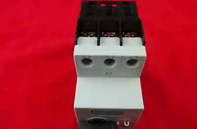 3RV1021-1EA10 3RV10 21-1EA10 1PC New Siemens motor free ship