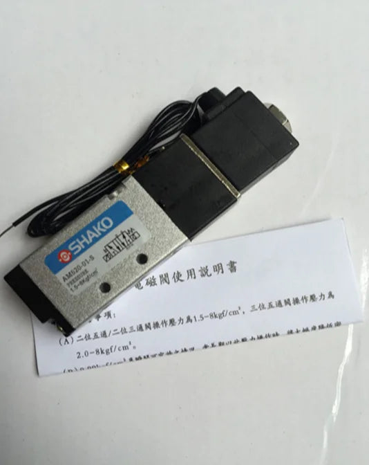 AM520-01-S AM52001S 1PC New SHAKO DC24V electromagnetic valve free ship