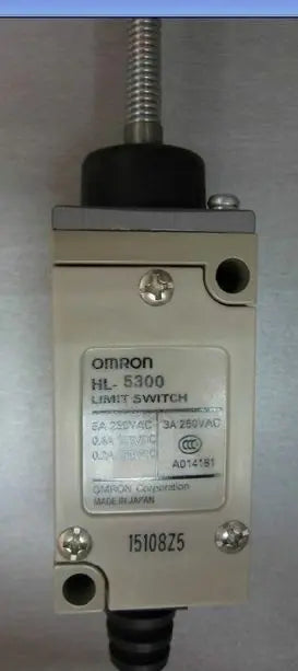 HL-5300 HL 5300 1PC New OMRON Limit Switch free shipping