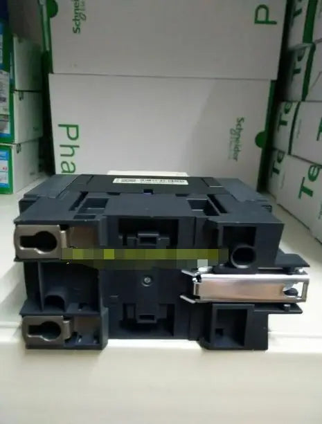 1pc LC1D50AM7C LC1-D50AM7C 220VAC New Schneider Contactor free shipping