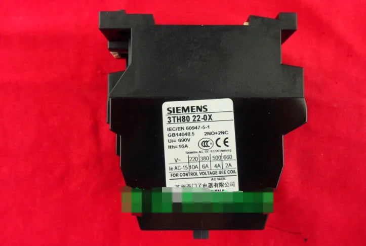 1pc      Siemens  3TH8022-0XM0  3TH8022-0X   relay  free shipping