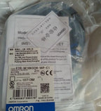E2B-M18KS08-WP-C1 10-30VDC NEW OMRON Proximity Sensor free shipping
