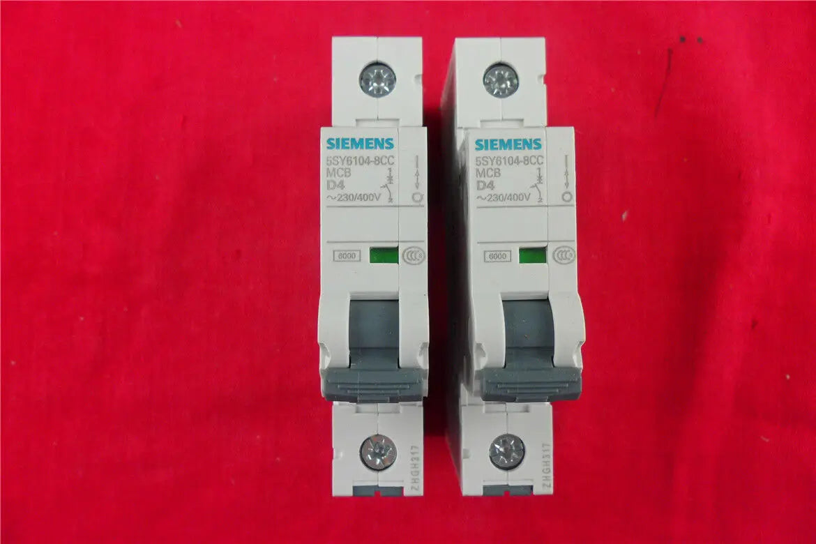 1pc      Siemens  1P  4A  5SY6104-8CC  circuit  breaker  free shipping