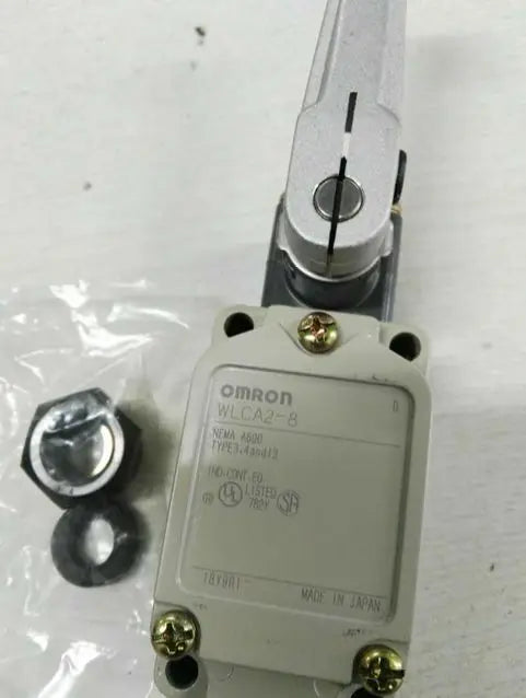 WLCA2-8 WLCA28 1PC NEW IN BOX Omron Limit Switch free shipping
