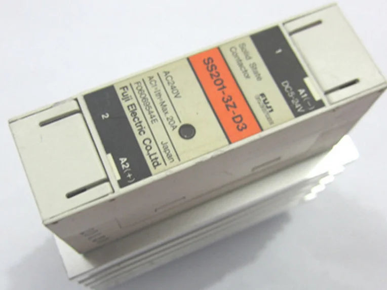 New FUJI SS201-3Z-D3 solid state relay free shipping