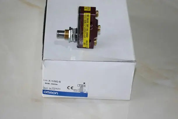 X-10GQ-B X 10GQ B NEW IN BOX Omron Micro Switch free shipping