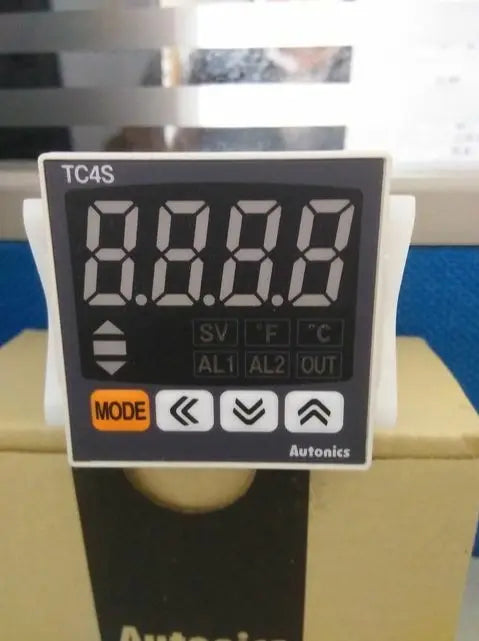 TC4S-24R TC4S24R New AUTONICS Temperature Controller Genuine free shipping