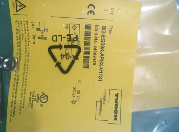 Bi2-EG08K-AP6X-V1131 Bi2EG08KAP6XV1131 1PC New Turck Proximity Sensor free ship