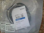 NEW OMRON Proximity Switch E2E-X8MD2-Z 12-24VDC