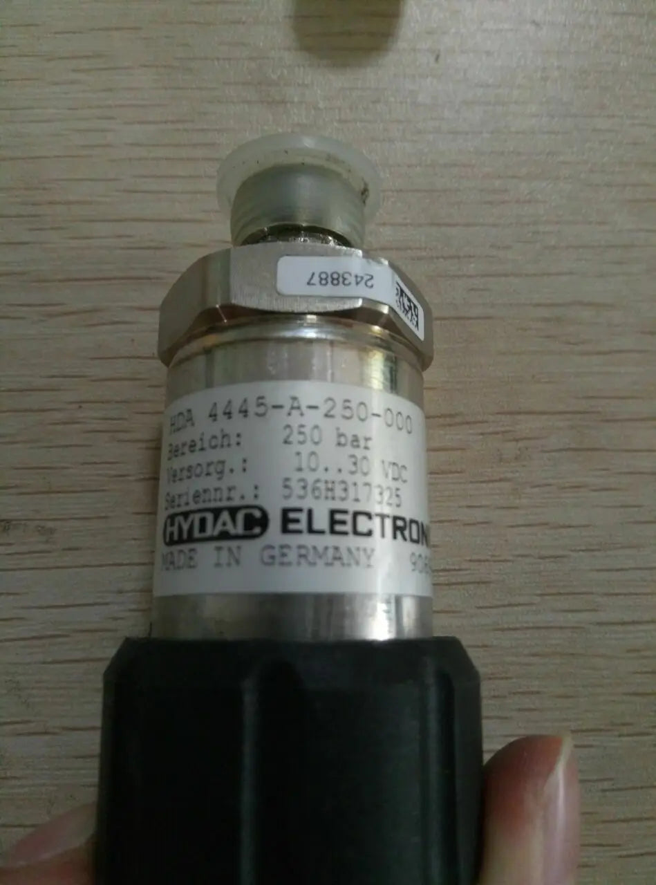 New HYDAC HDA 4445-A-250-000 Pressure Switch free shipping