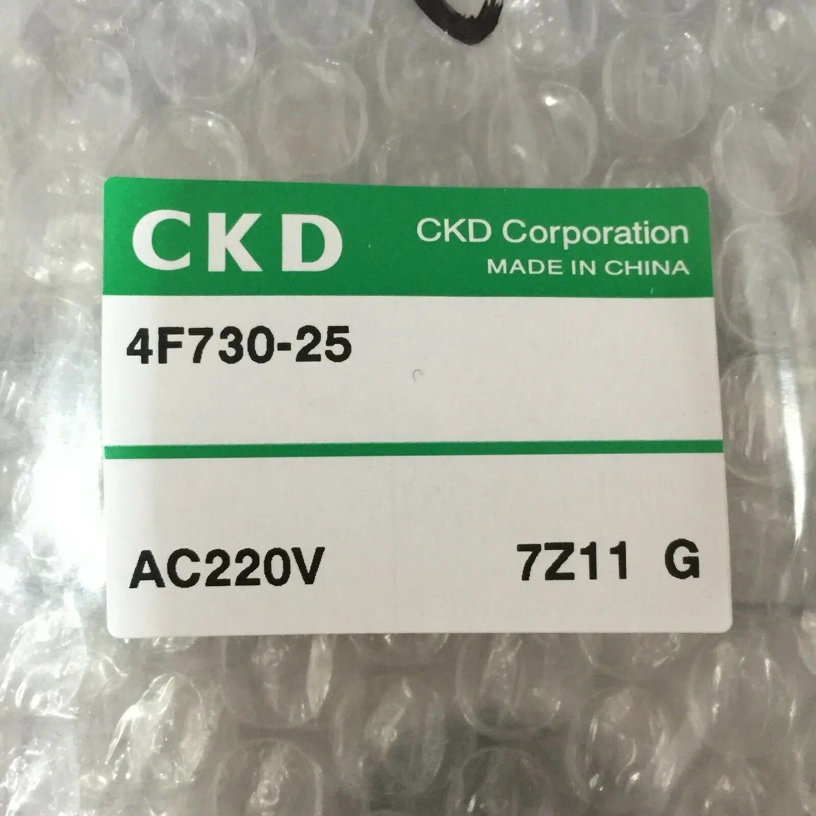 1PC NEW CKD 4F730-25-AC220V 4F730-25 AC220V free shipping