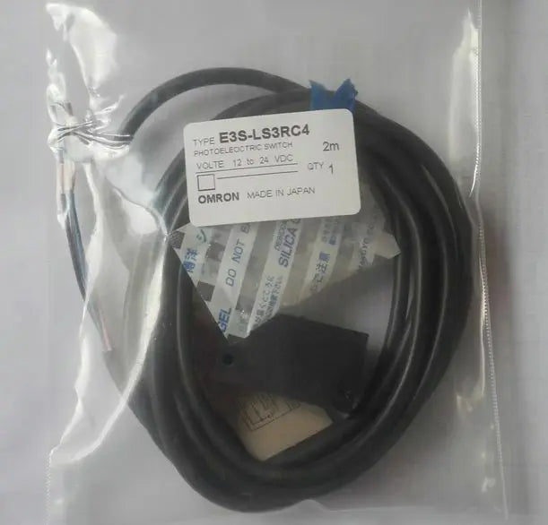 1PC NEW IN BOX Omron E3S-LS3RC4 E3S LS3RC4 free shipping