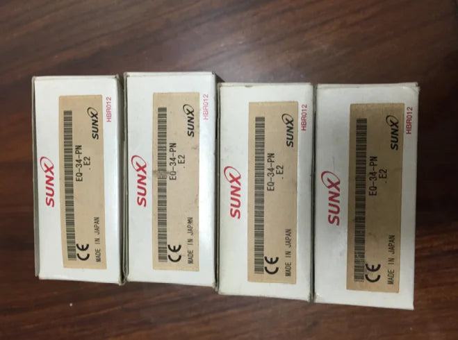 EQ-34-PN EQ34PN 1PC NEW Panasonic / SUNX Photoelectric Sensor free ship