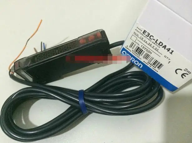 E3C-LDA41 E3C LDA41 12-24VDC New OMRON Photoelectric Switch free shipping