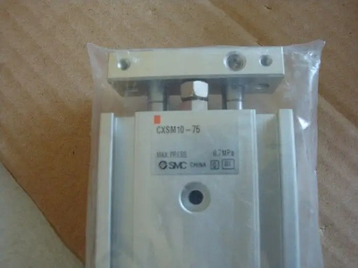 New   SMC CXSM10-75  cylinder  free shipping