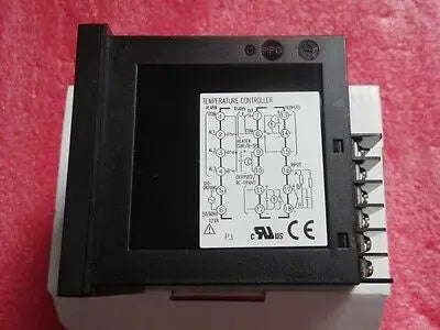 PXR7TAY1-8W000-C 1PCS NEW FUJI Thermostat