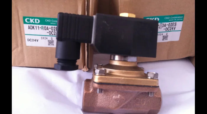 1PC  NEW   CKD  ADK11-10A-02ES-DC24V  ADK11-10A-02ES  DC24V  free  shipping