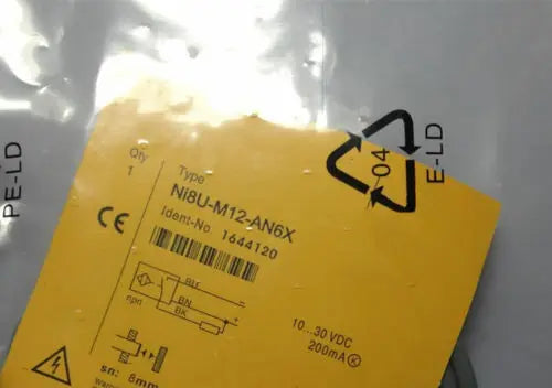New TURCK NI8U-M12-AN6X Proximity switch sensor free shipping