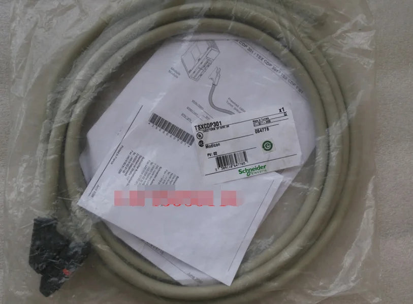 TSXCDP301 1PC NEW Schneider Telemecanique PLC Connecting Cable